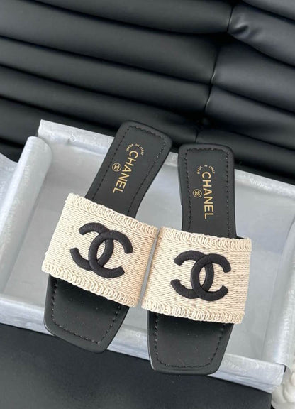 CHL Slippers 2 Color's