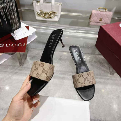 GU Slippers  Sandals  Woman