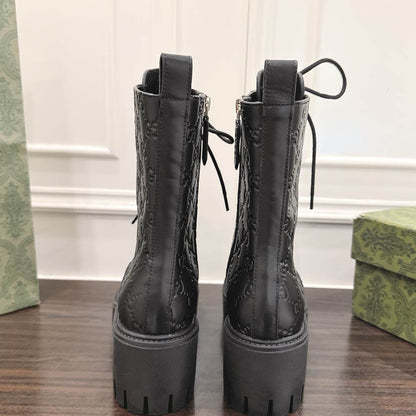 GU Woman Boots Combat