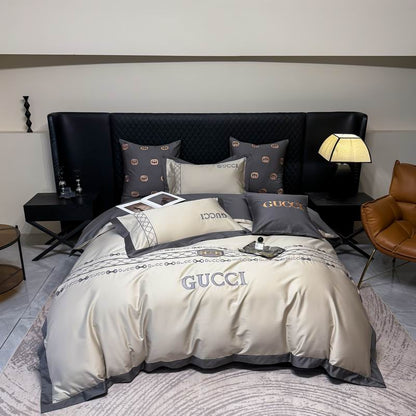 GU Bedding Set