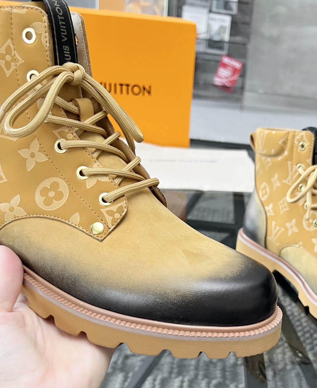 LU  Boots  Man  2 Color's