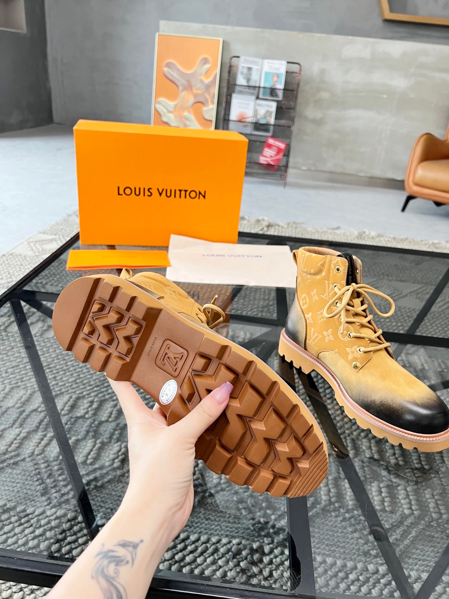 LU  Boots  Man  2 Color's