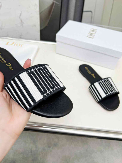 CHD Slippers Woman 42