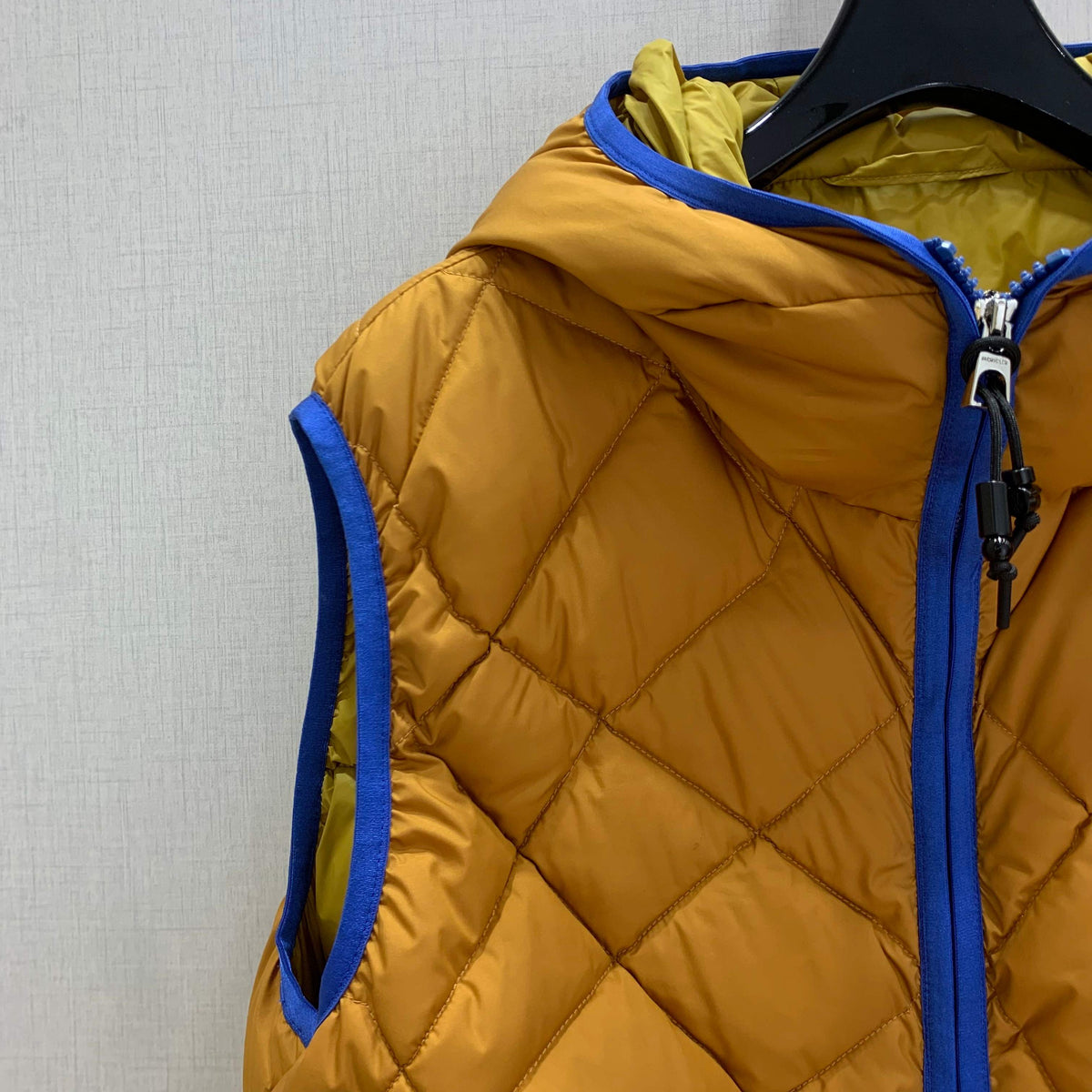 MONCR Woman Vest Jacket 2 Color's