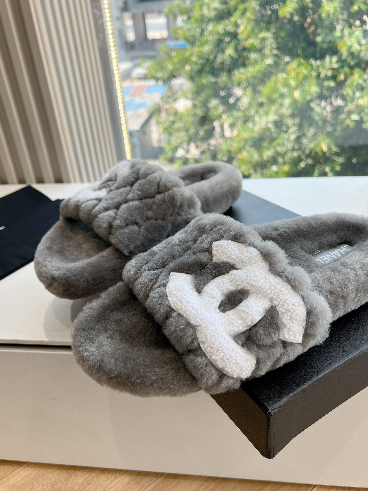 CHL Fur Slippers 3 Color's Woman