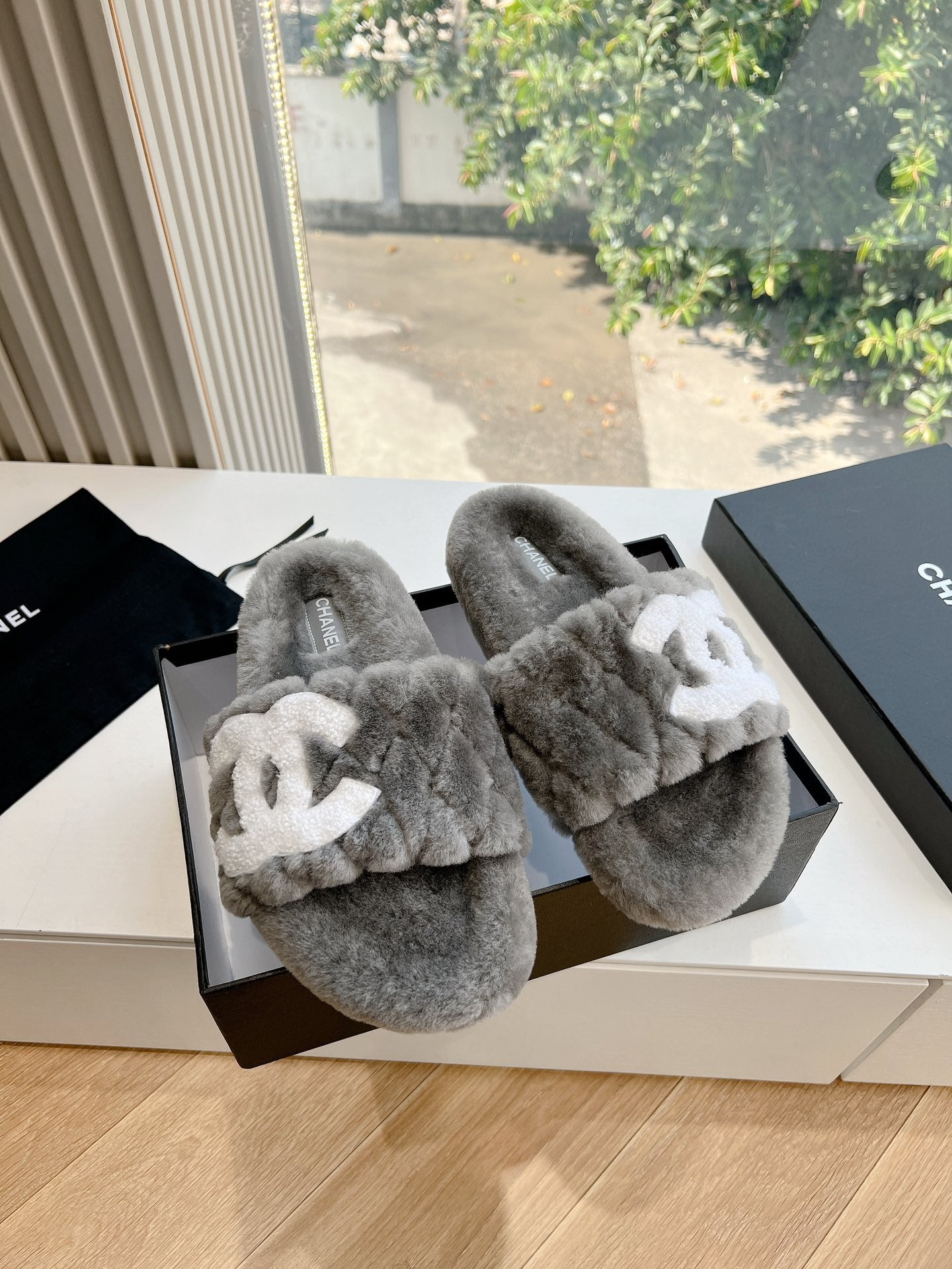 CHL Fur Slippers 3 Color's Woman