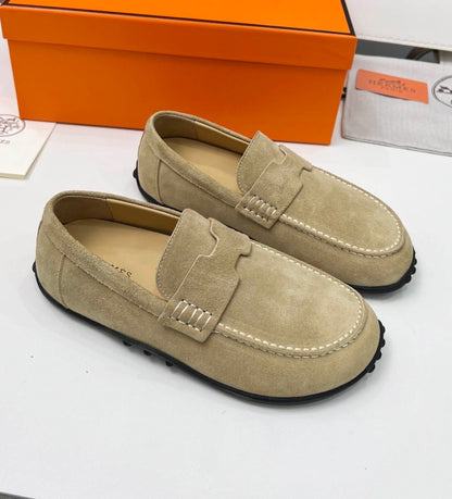 HRM Shoes  Woman 2 Color's  Flat