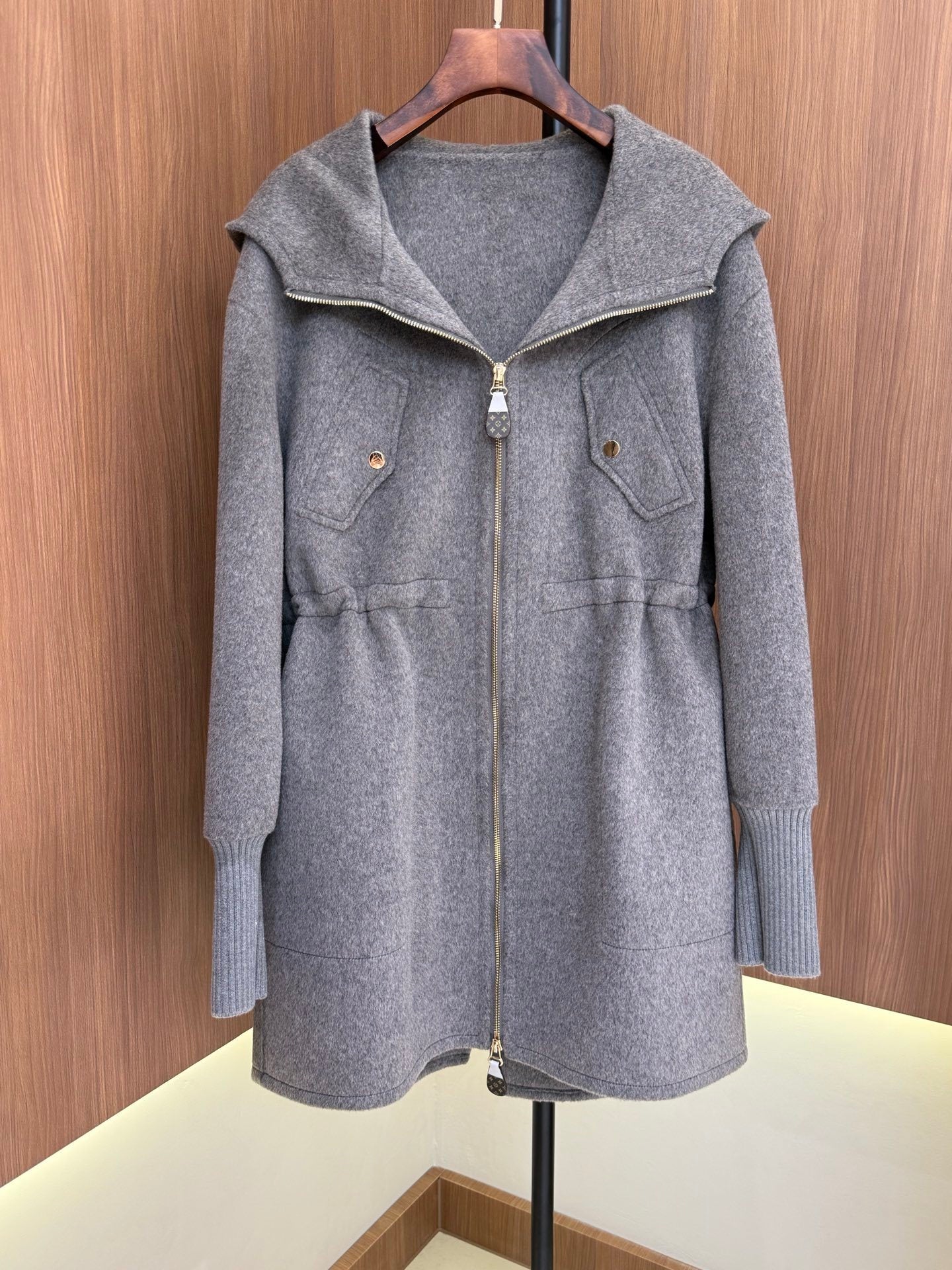 LU Wool Woman  Coat  2 Color's