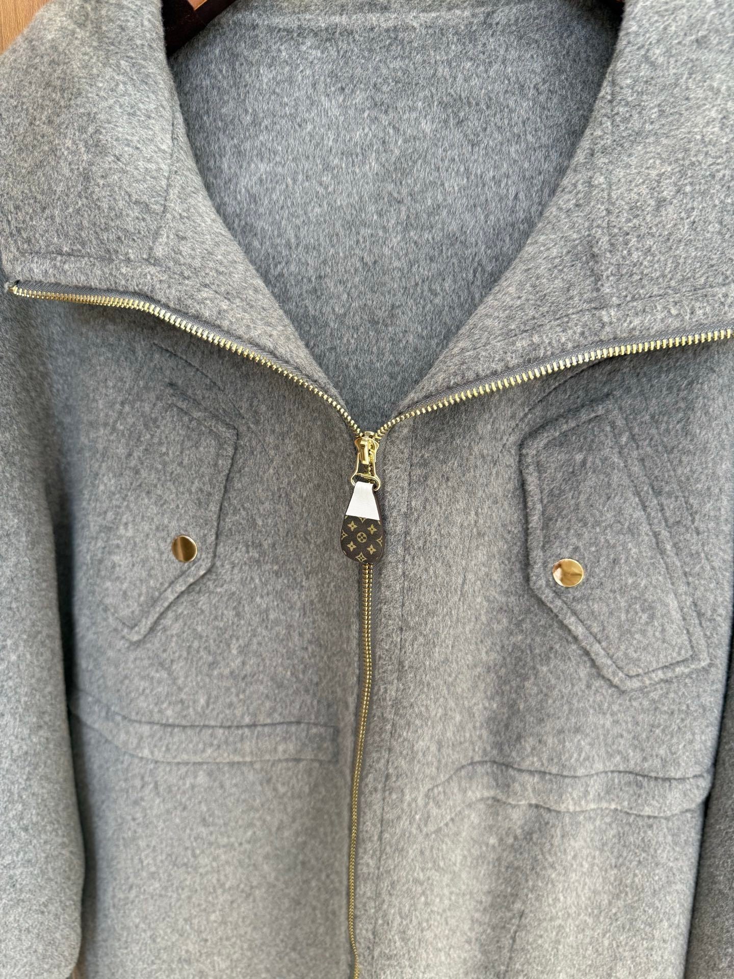LU Wool Woman  Coat  2 Color's