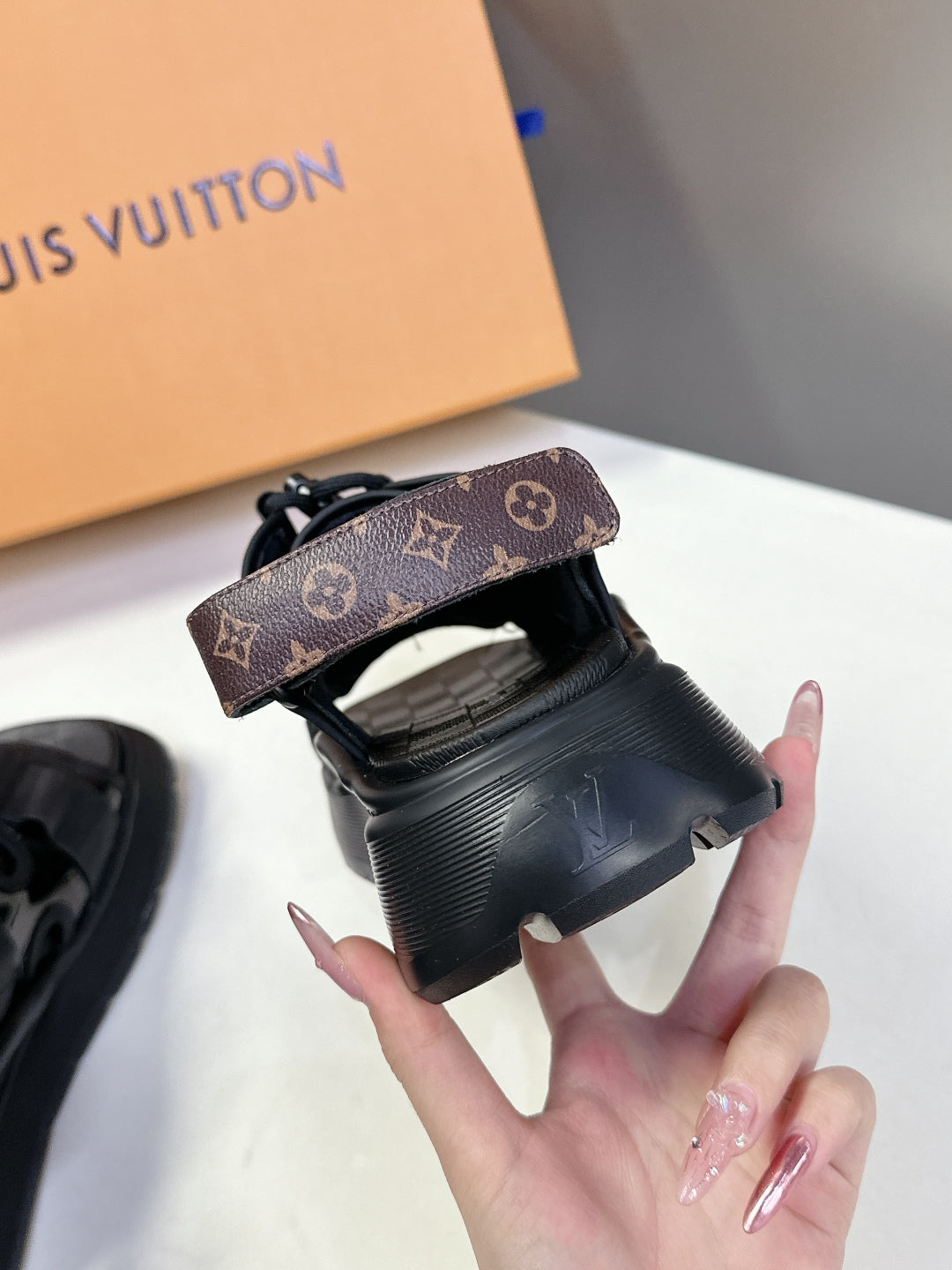 LU  Sandals Woman 3 Color's