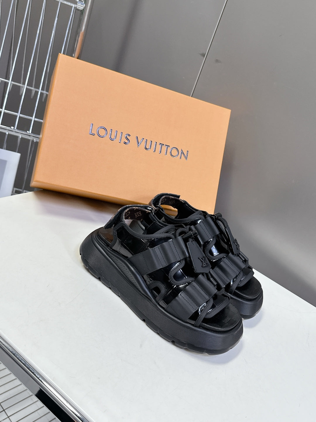 LU  Sandals Woman 3 Color's
