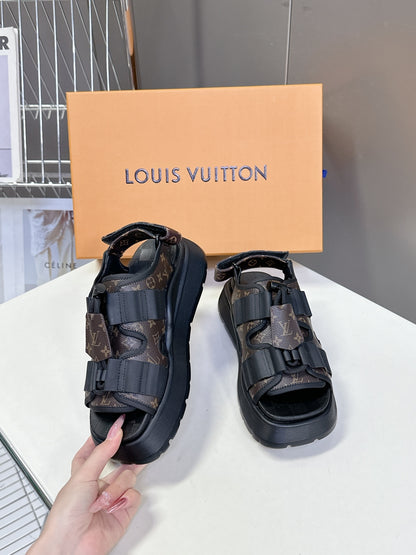 LU  Sandals Woman 3 Color's