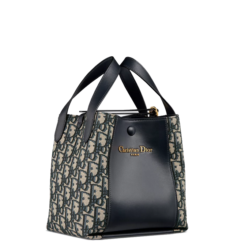 CHD  Signature Bucket bag 24 cm