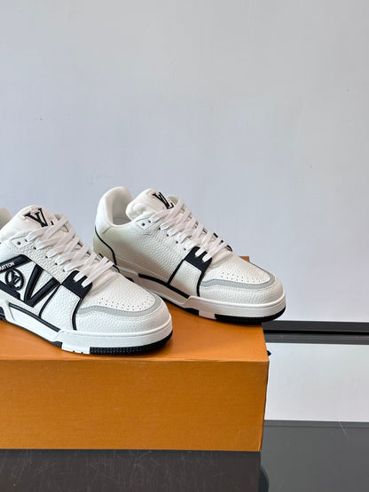LU Sneakers 2 Color's Trainers