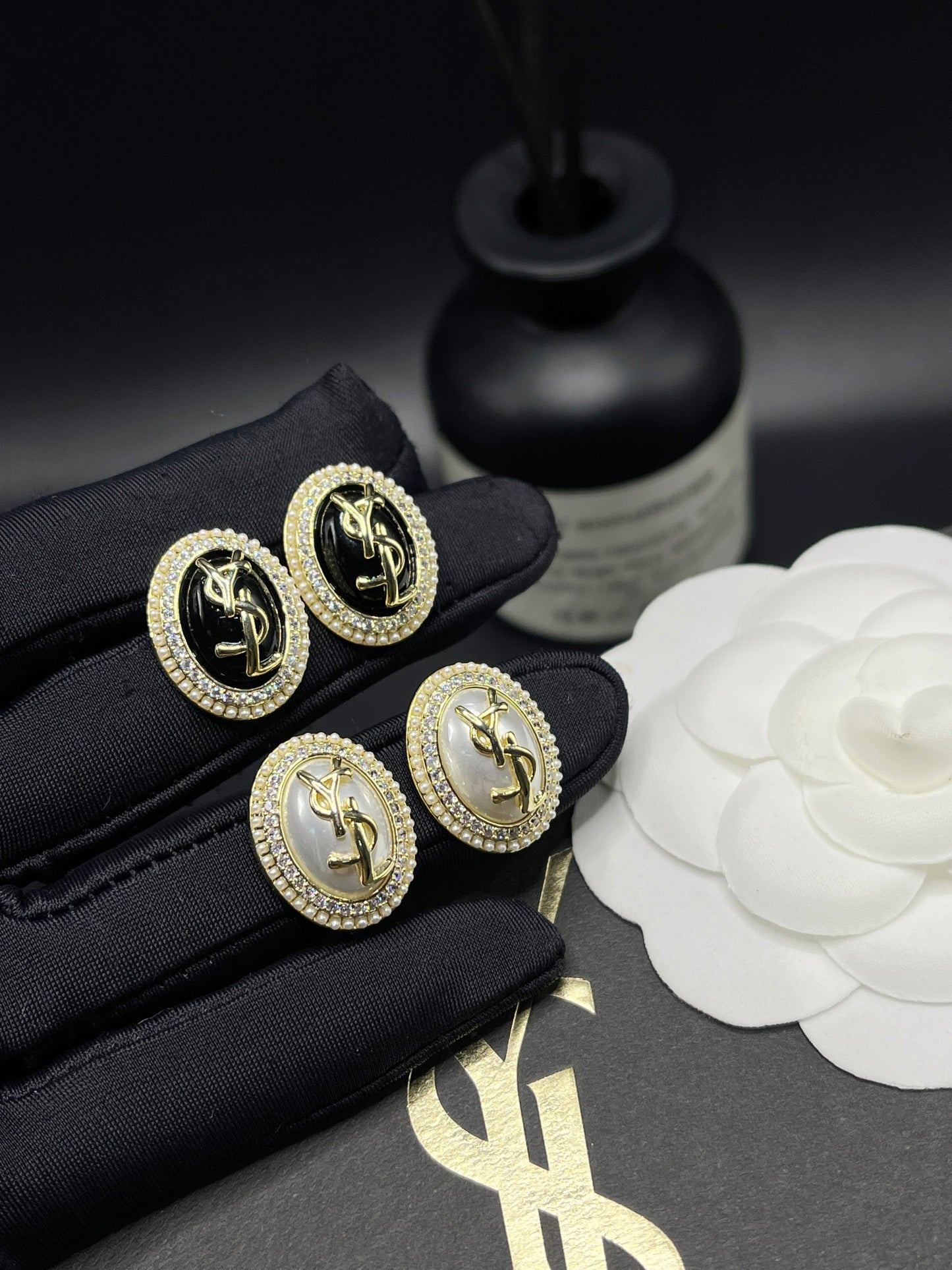 Y L   Fashion earrings  SALE-min order required
