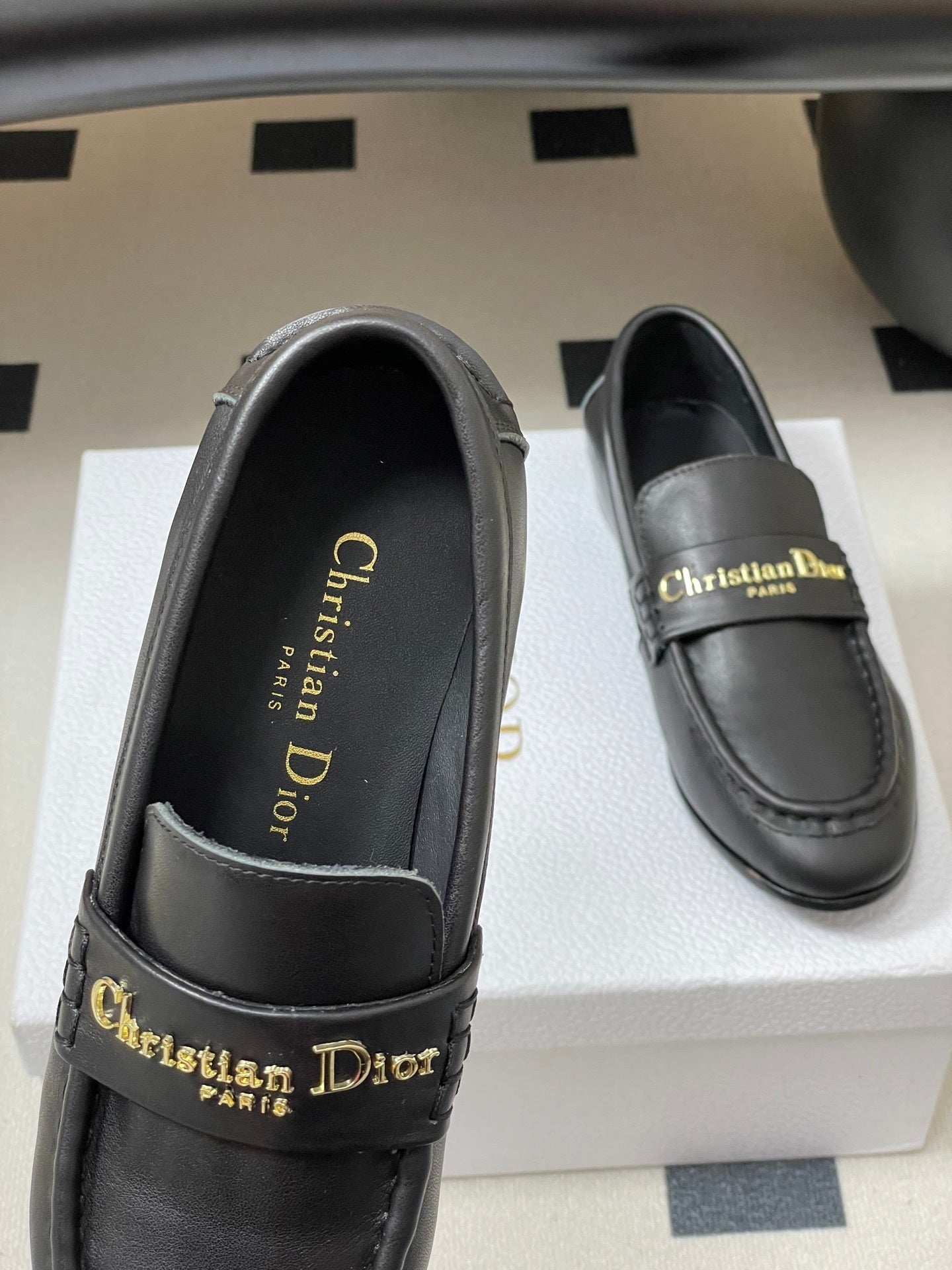 CHD Shoes  Woman 2 Color's