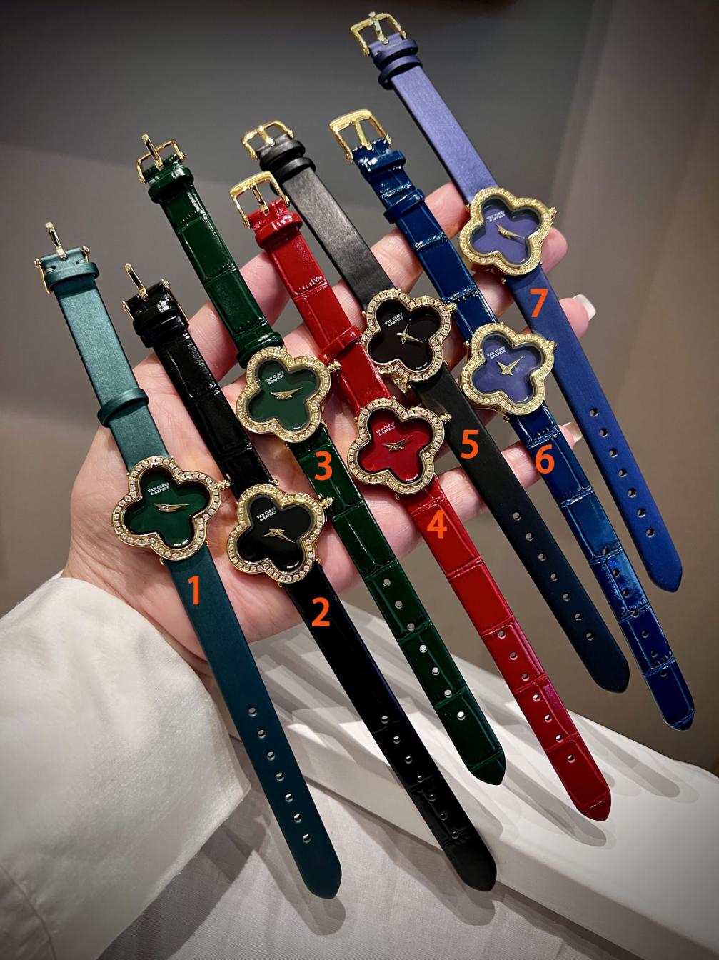 VAN C & A  Watches Aquanaut 7 Color's  Alhambra