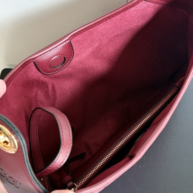 GU Shoulder bag  2 Color's  42 cm