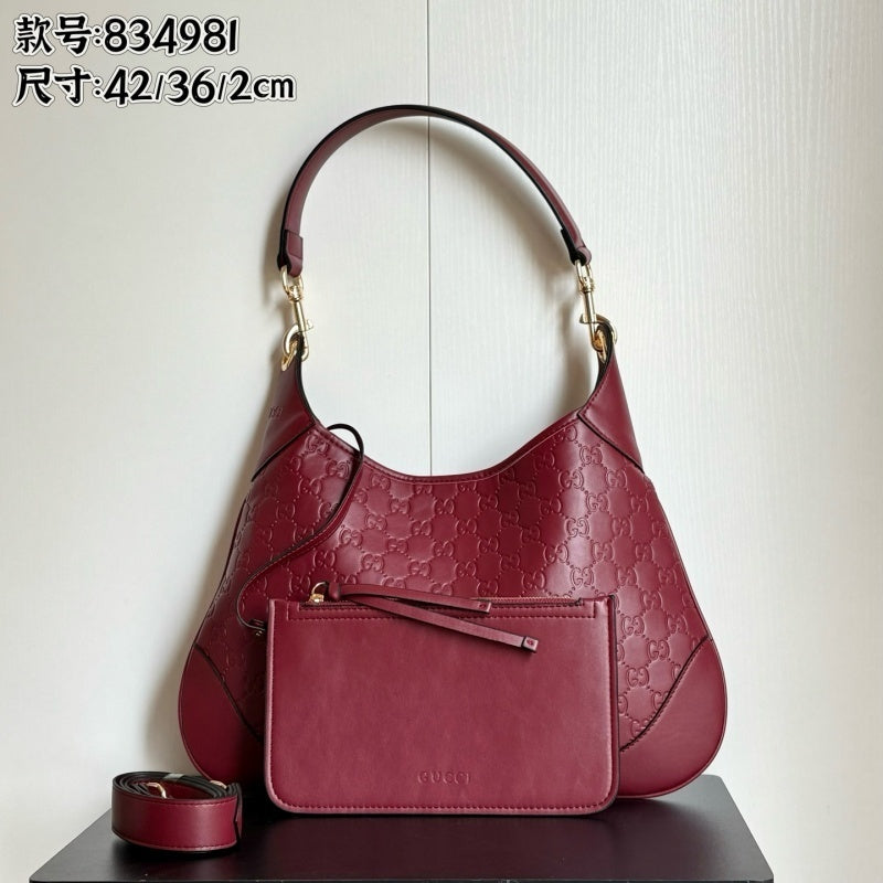 GU Shoulder bag  2 Color's  42 cm