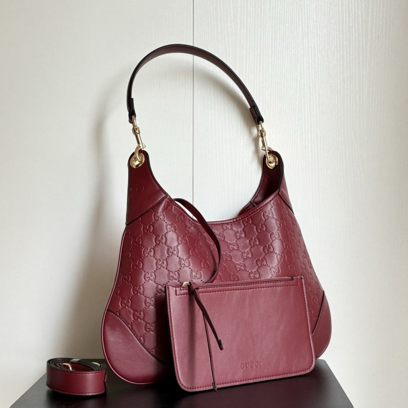 GU Shoulder bag  2 Color's  42 cm