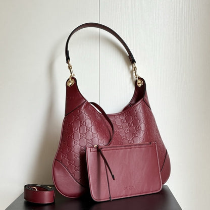 GU Shoulder bag  2 Color's  42 cm