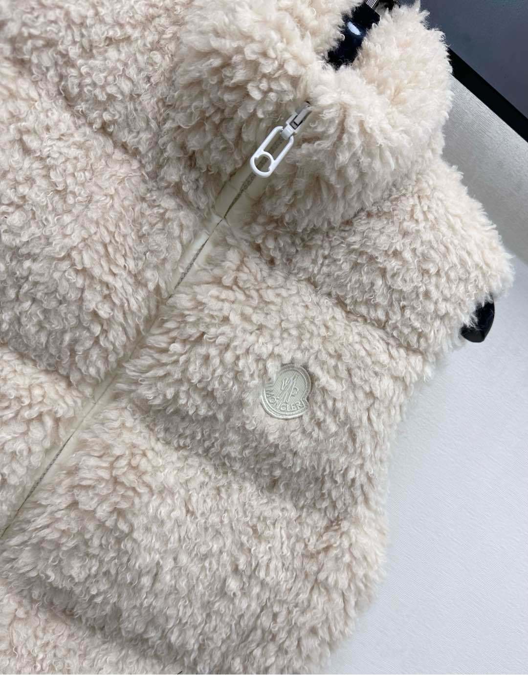 MONCR  Vest Jacket 3 Color's Woman