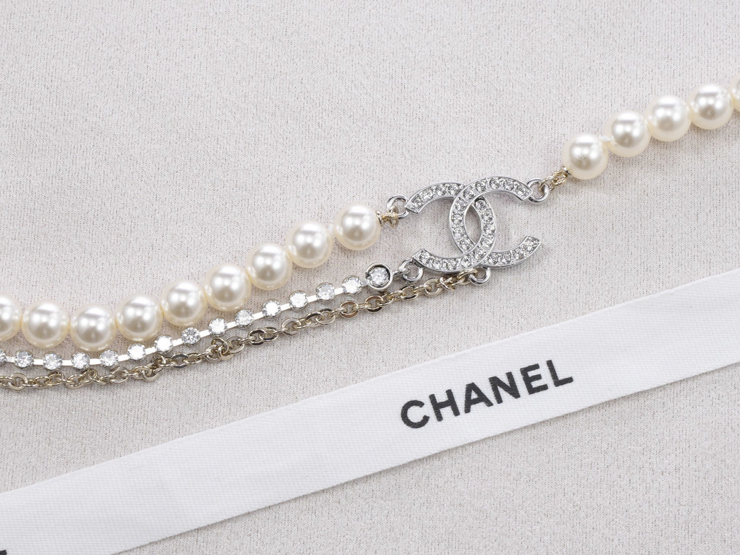 CHL Fashion Necklace