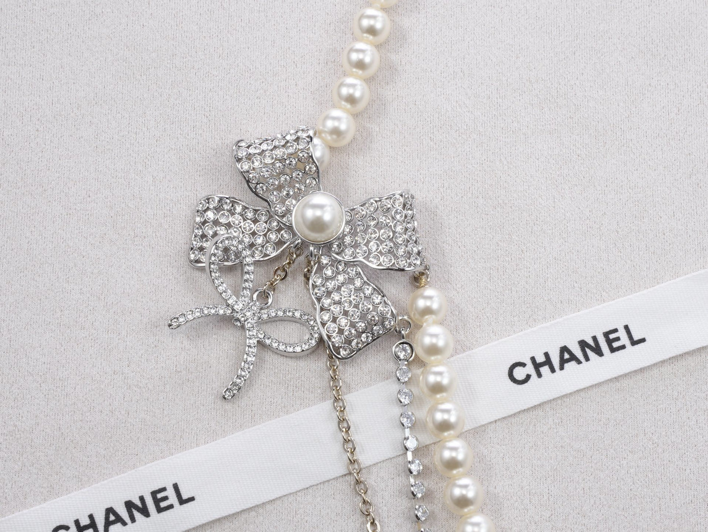 CHL Fashion Necklace