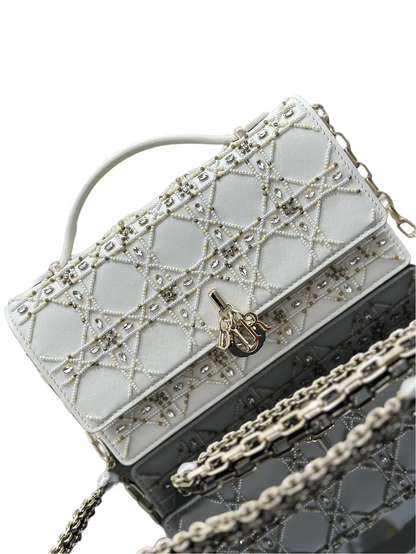 CHD  Bag  Jeweled 22 cm