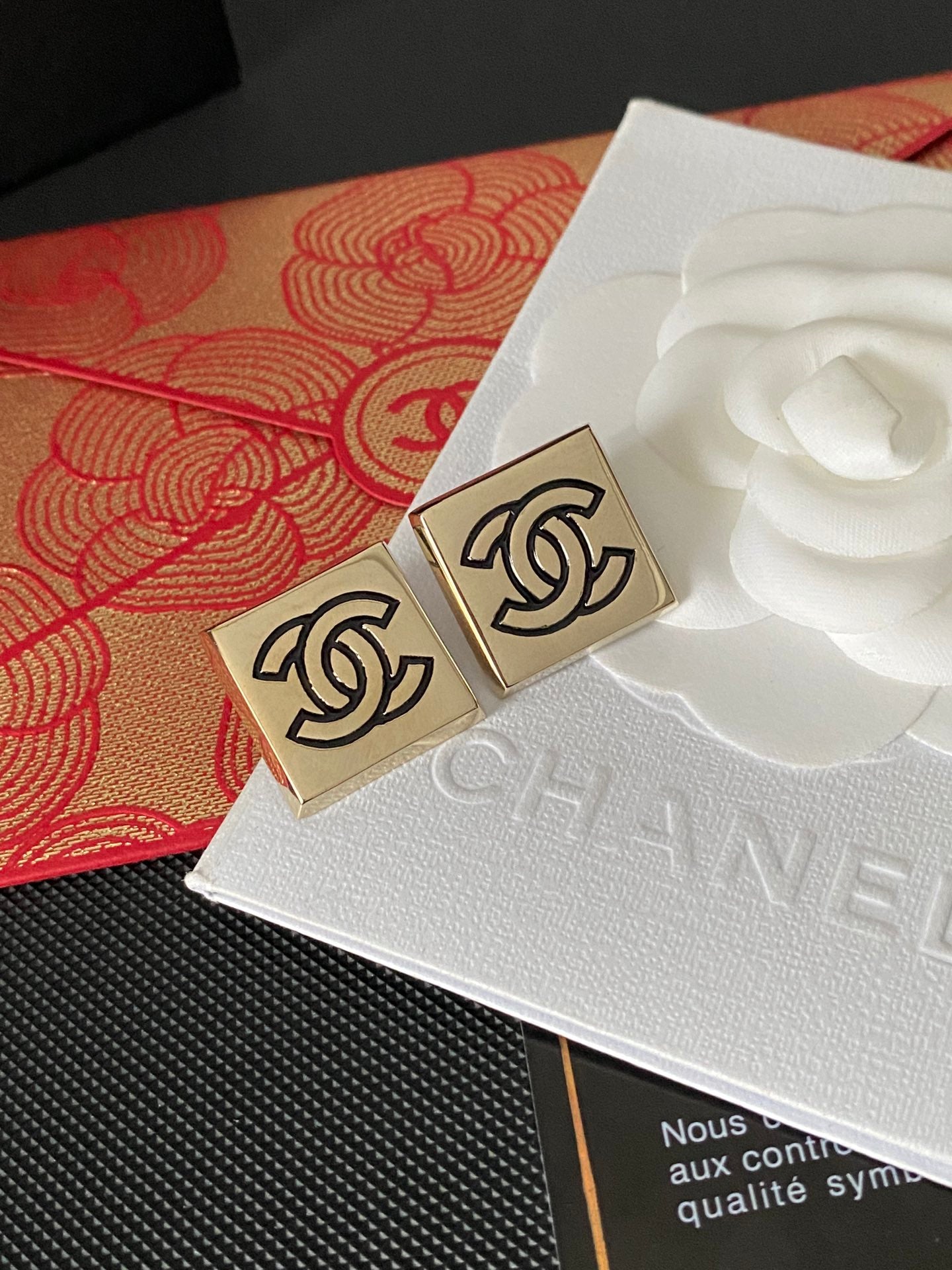 C H L Fashion earrings  SALE-min order required