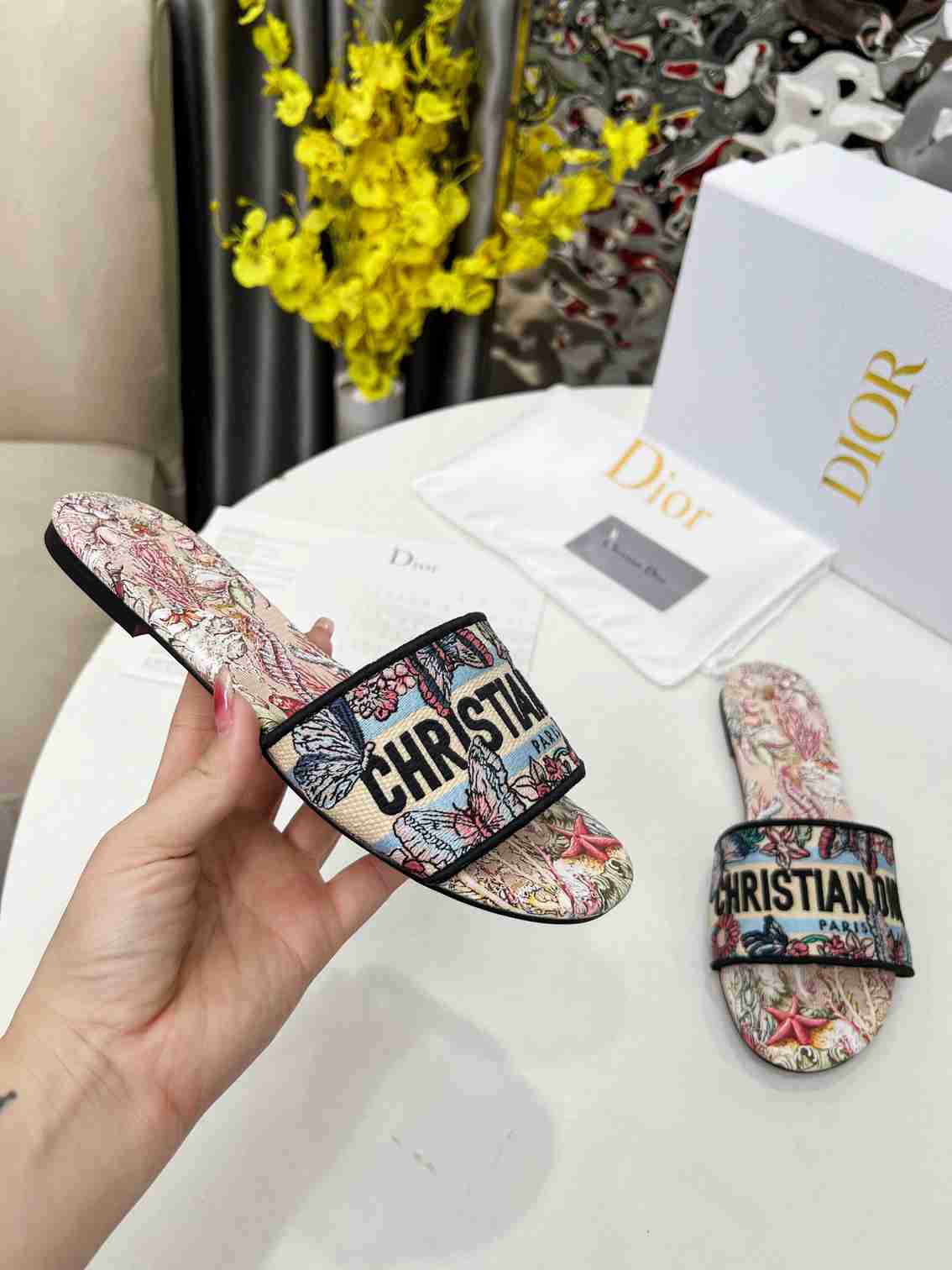 CHD Slippers Woman 42