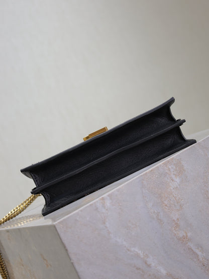 Y L Bag Black 22 cm