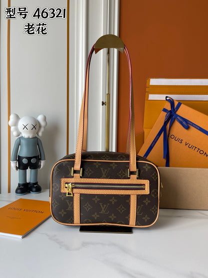 LU bag Monogram 26 cm