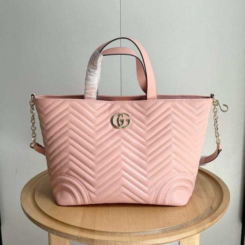 GU Betty  bag  2 Color's  2 Size's