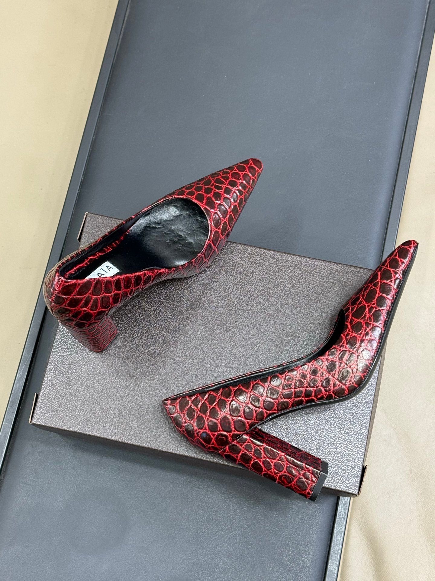 AL1A  Woman Shoes 3 Color's