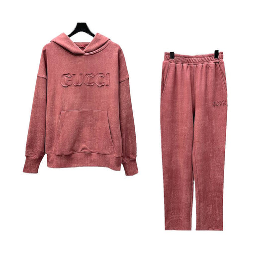 GU Sport Suits  Woman 2 Color's Limited Season 2024
