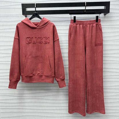 GU Sport Suits  Woman 2 Color's Limited Season 2024