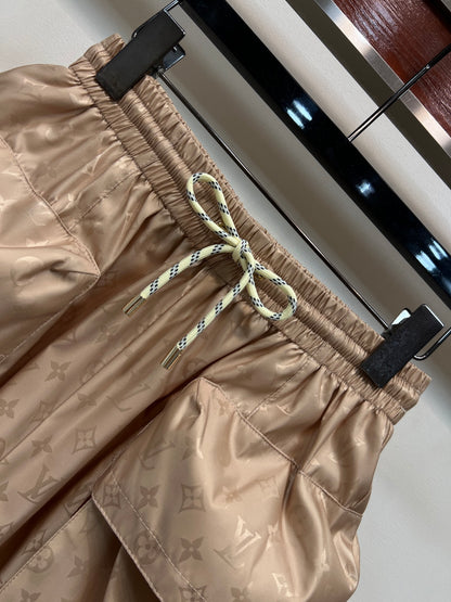 LU  Woman Shorts pants