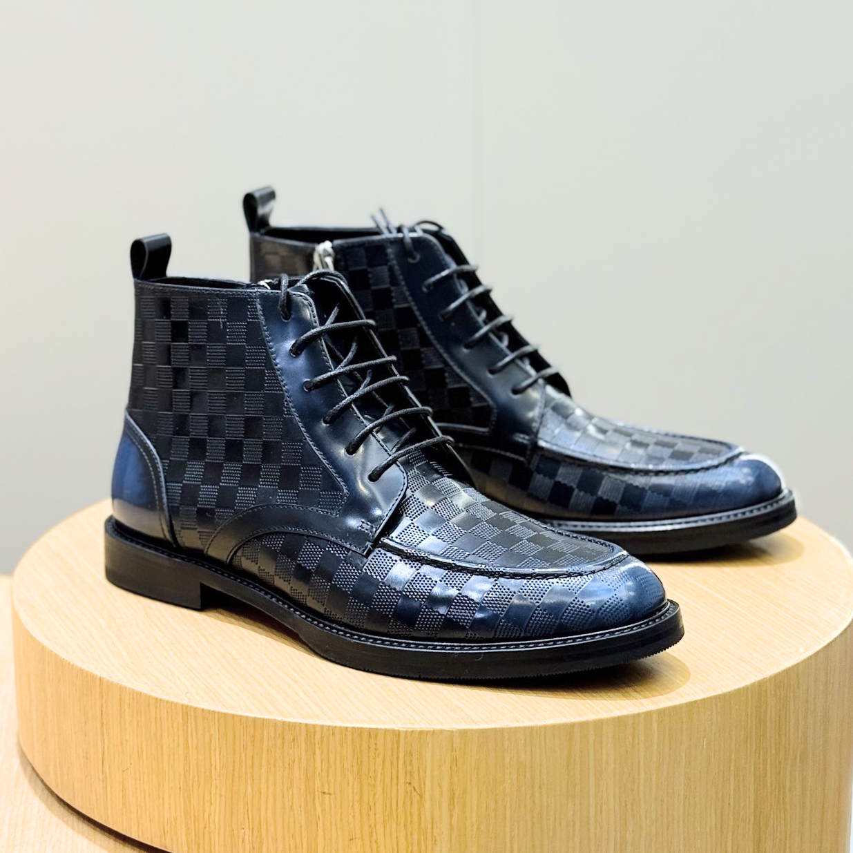 LU  Shoes boots Man