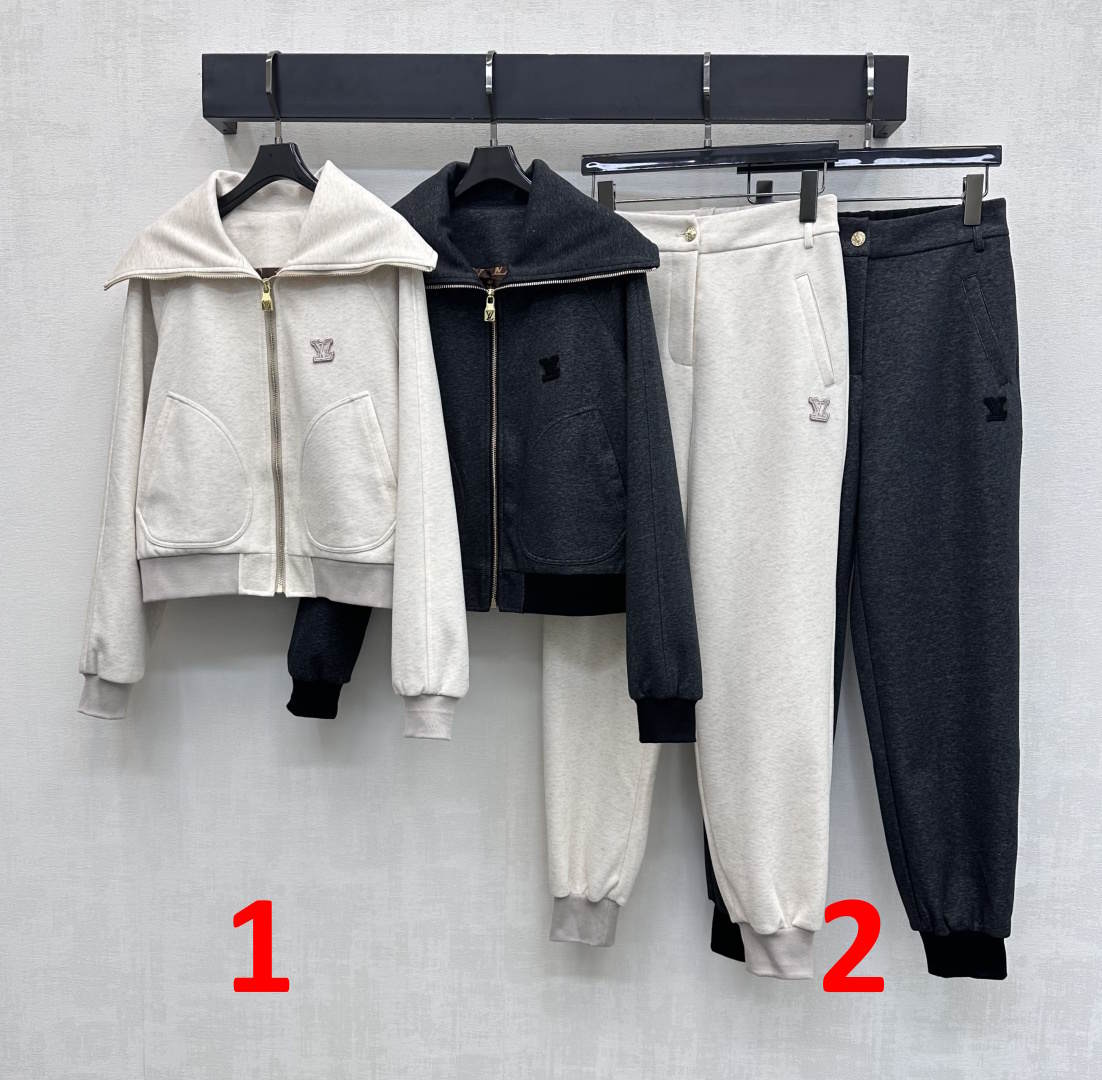 LU Sport Suits  Woman 2 Color's limited GQ