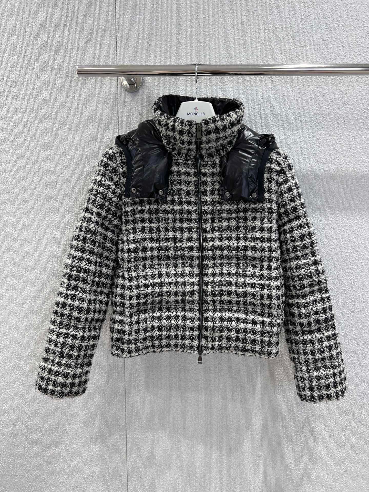 MONCR Woman Down Jacket 2 Color's