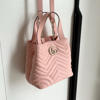 GU Betty  bag  2 Color's  2 Size's