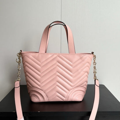 GU Betty  bag  2 Color's  2 Size's