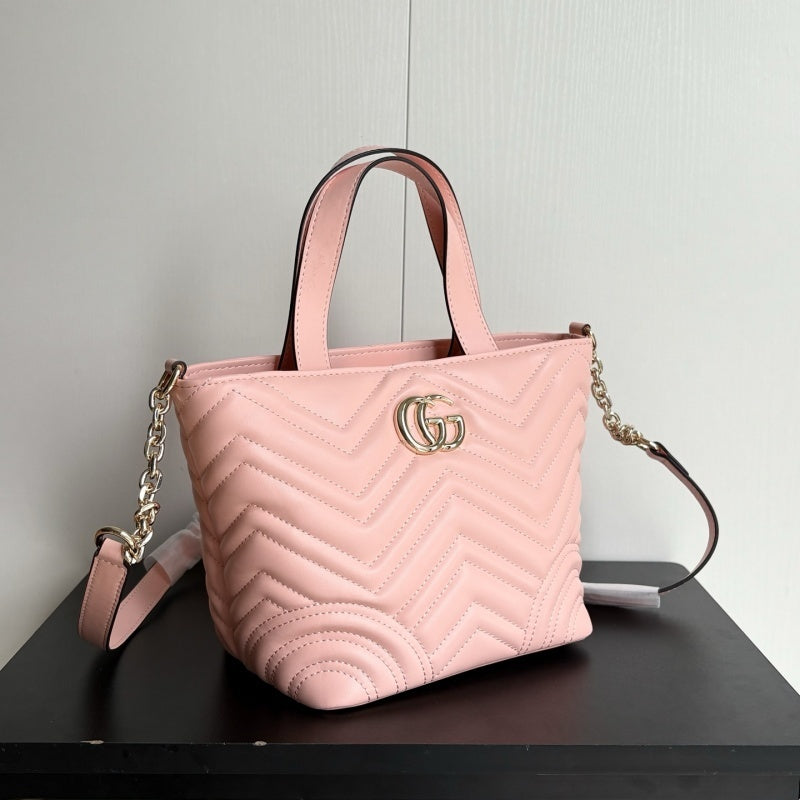 GU Betty  bag  2 Color's  2 Size's