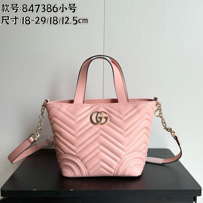 GU Betty  bag  2 Color's  2 Size's
