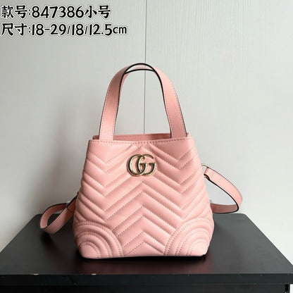 GU Betty  bag  2 Color's  2 Size's