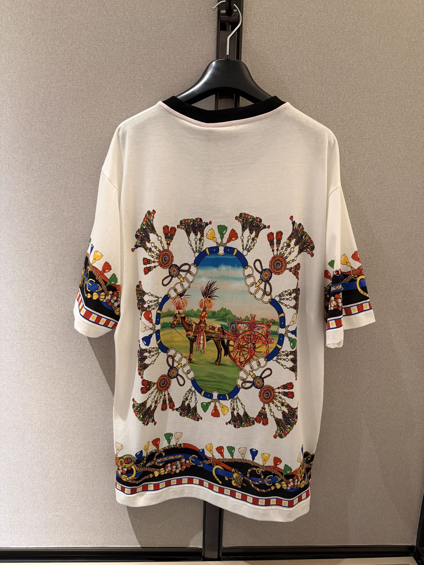 G D  T- Shirt  Woman
