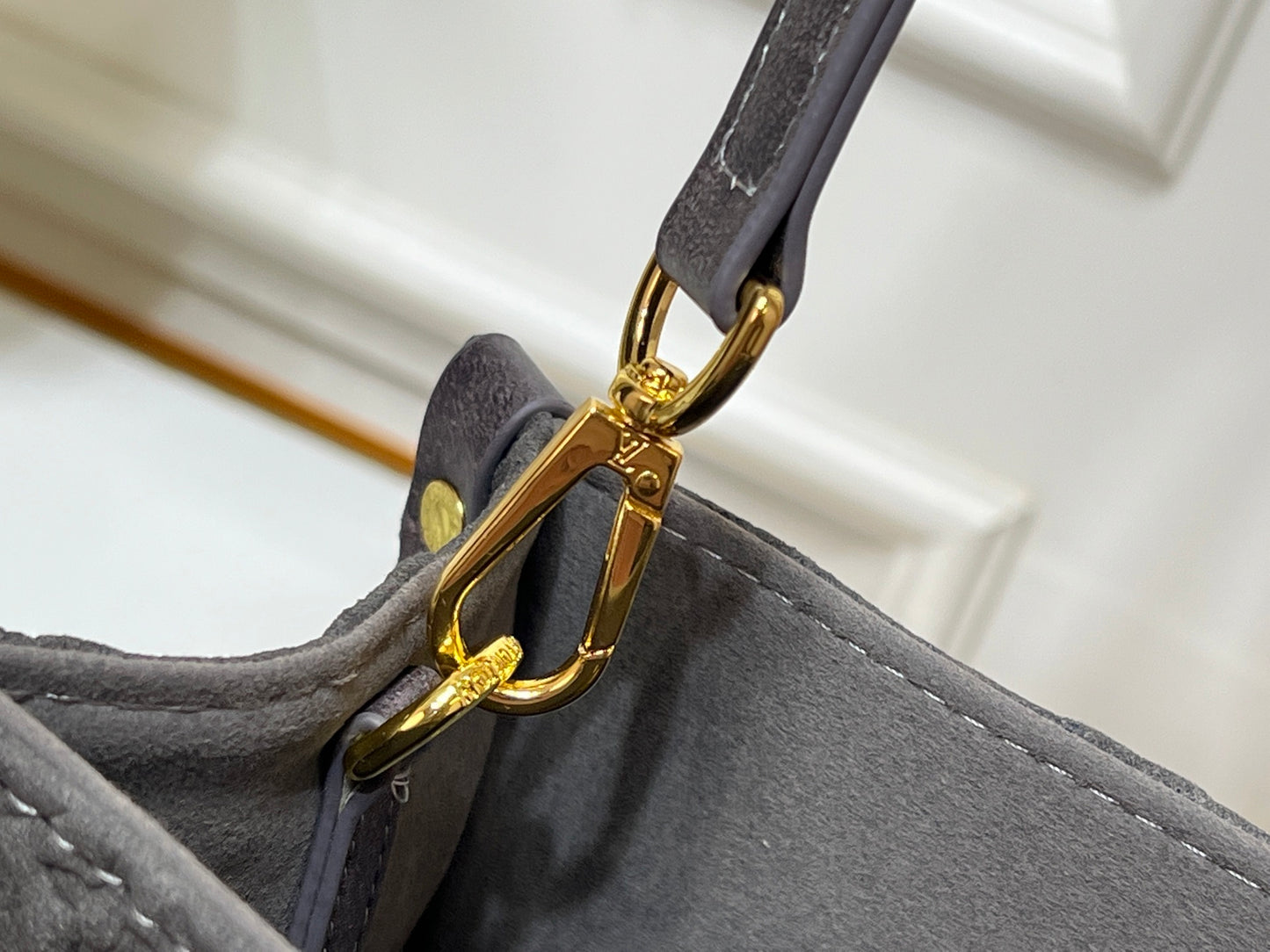 LU bag Monogram 25