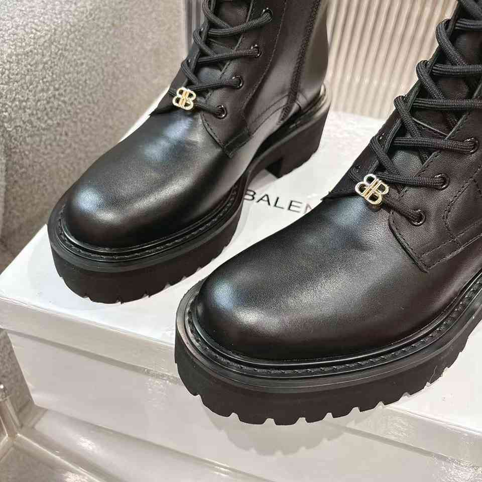 SNBAL  Boots
