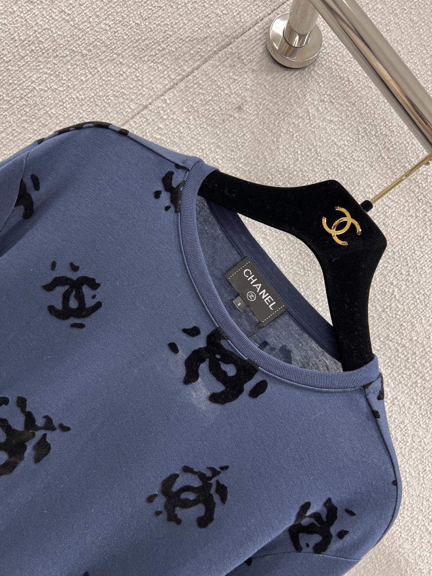 CHL  Woman Sweater Shirt  2 Color's